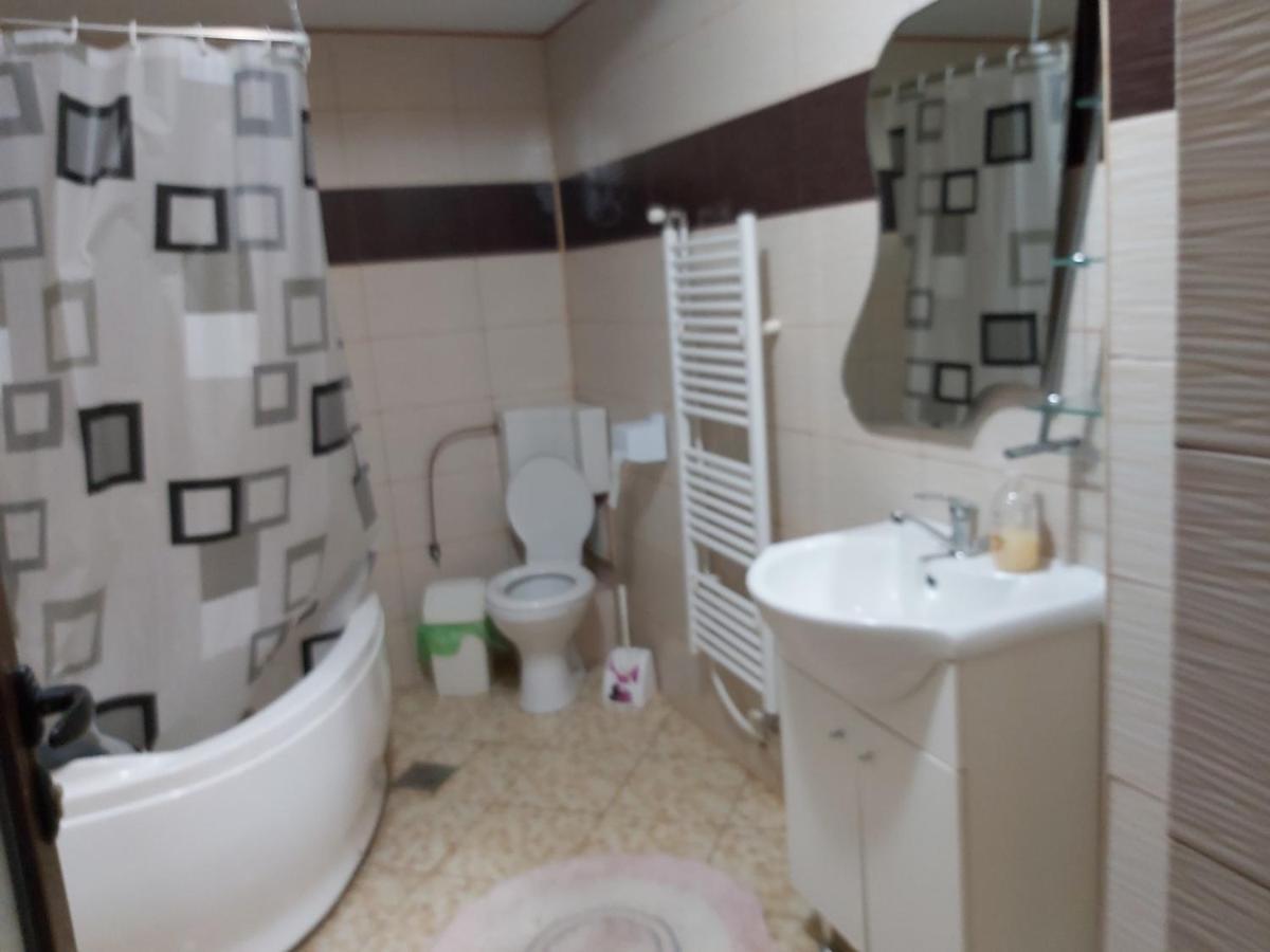 Hotel Turist Resita Exteriér fotografie