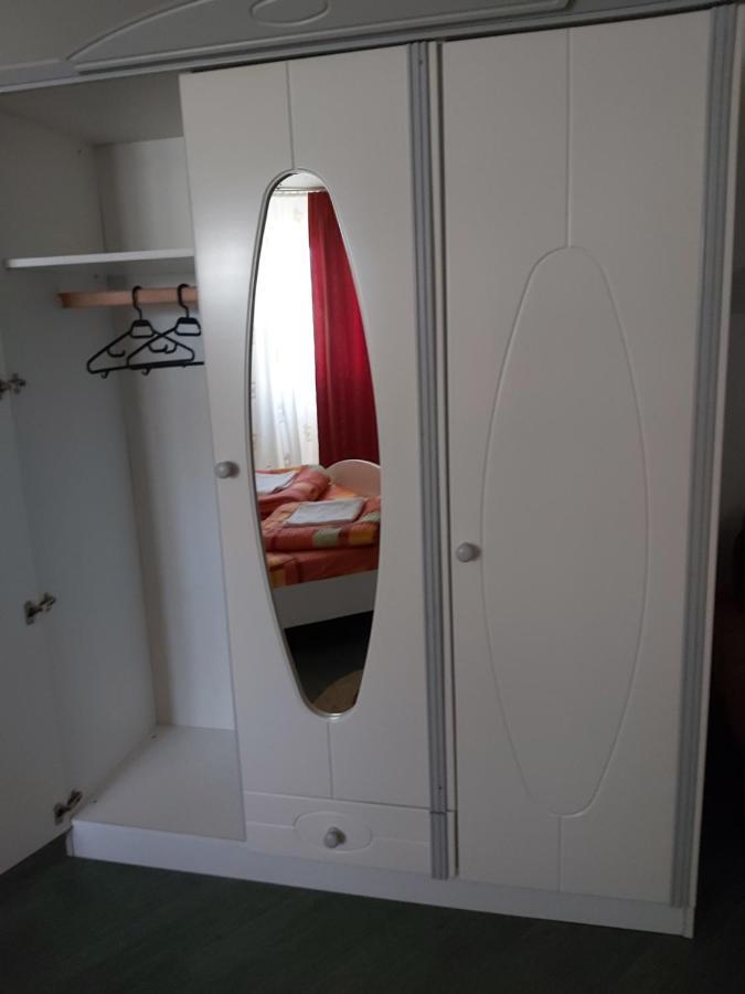 Hotel Turist Resita Exteriér fotografie