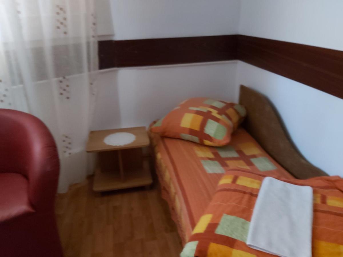 Hotel Turist Resita Exteriér fotografie